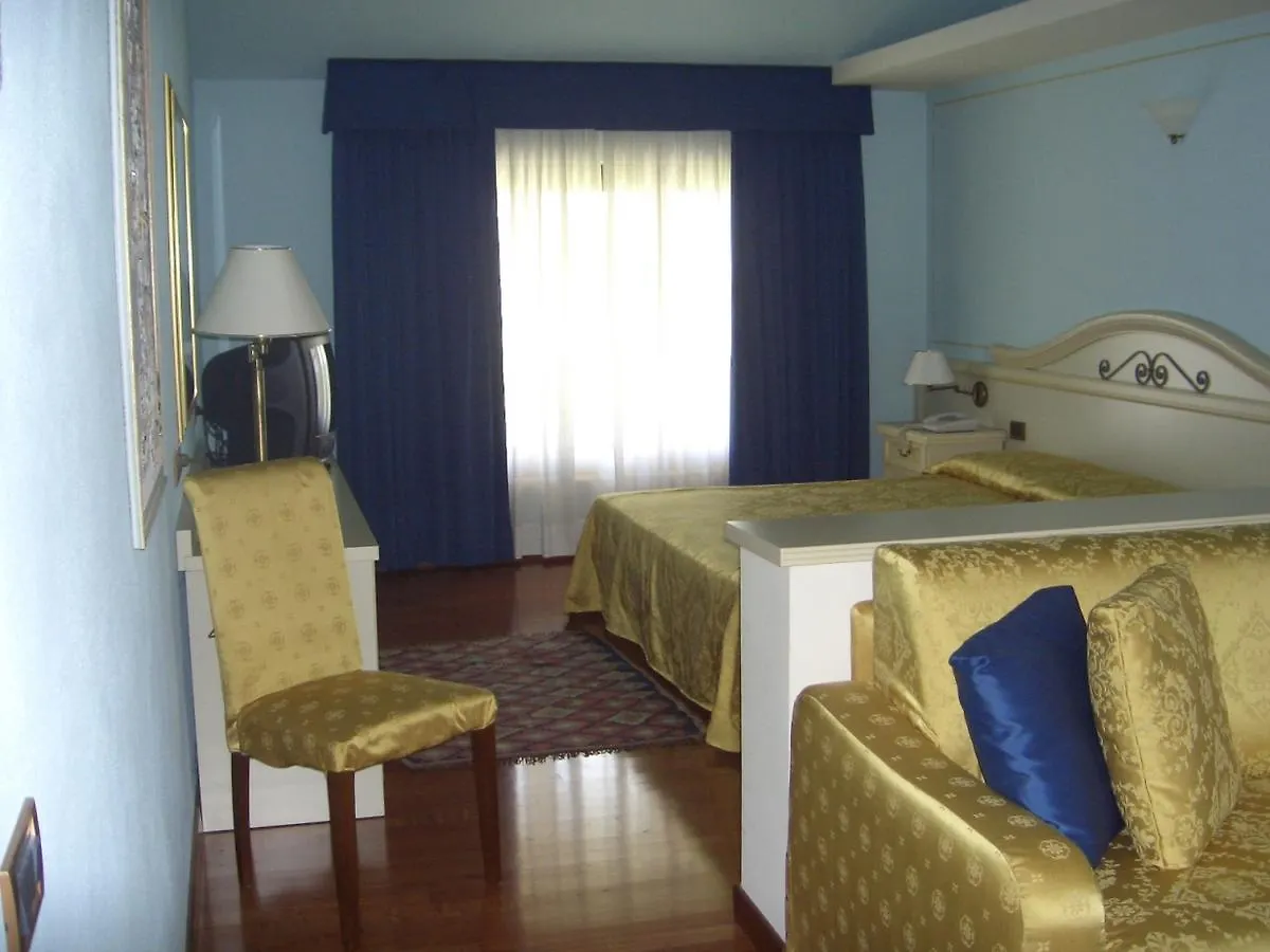 Hotel New Genziana Altavilla Vicentina 4*,