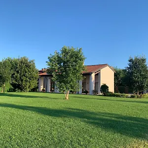 Farm stay Agriturismo Ca' Giulietta, Sommacampagna